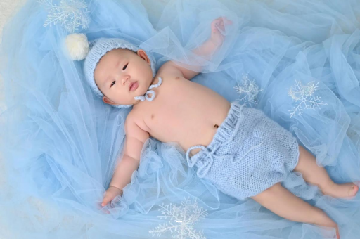 伊川宝宝发热后出疹子